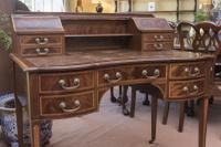 Beautiful Victorian Mahogany Writing Table (2 of 5) Beautiful Victorian Mahogany Writing Table (2 of 5)