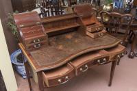 Beautiful Victorian Mahogany Writing Table (3 of 5) Beautiful Victorian Mahogany Writing Table (3 of 5)