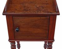 Mahogany Bedside Table / Cupboard / Cabinet (3 of 9) Mahogany Bedside Table / Cupboard / Cabinet (3 of 9)