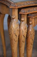 Queen Anne Style Burr Walnut Nest of Tables c.1930 (4 of 5) Queen Anne Style Burr Walnut Nest of Tables c.1930 (4 of 5)