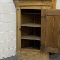 Large Very Old Pine Floor Standing Corner Cupboard (2 of 7) Large Very Old Pine Floor Standing Corner Cupboard (2 of 7)