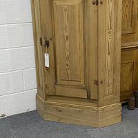 Large Very Old Pine Floor Standing Corner Cupboard (4 of 7) Large Very Old Pine Floor Standing Corner Cupboard (4 of 7)