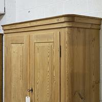 Large Double Antique Pine Wardrobe (Dismantles) (6 of 12) Large Double Antique Pine Wardrobe (Dismantles) (6 of 12)