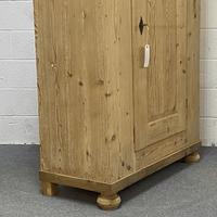 Very Old Pine Armoire / Childs Wardrobe (5 of 8) Very Old Pine Armoire / Childs Wardrobe (5 of 8)