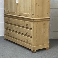 Large Old Dutch Pine Linen Press with Drawers (3 of 10) Large Old Dutch Pine Linen Press with Drawers (3 of 10)