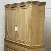 Large Old Dutch Pine Linen Press with Drawers (4 of 10) Large Old Dutch Pine Linen Press with Drawers (4 of 10)