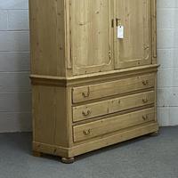 Large Old Dutch Pine Linen Press with Drawers (5 of 10) Large Old Dutch Pine Linen Press with Drawers (5 of 10)