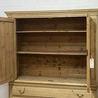 Large Old Dutch Pine Linen Press with Drawers (10 of 10) Large Old Dutch Pine Linen Press with Drawers (10 of 10)