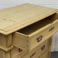 4 Drawer Antique Pine Chest of Drawers (4 of 6) 4 Drawer Antique Pine Chest of Drawers (4 of 6)