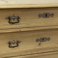 4 Drawer Antique Pine Chest of Drawers (6 of 6) 4 Drawer Antique Pine Chest of Drawers (6 of 6)