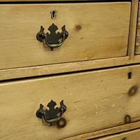 English Victorian Pine Chest of Drawers (6 of 6) English Victorian Pine Chest of Drawers (6 of 6)