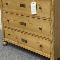Antique Pine Chest of Drawers C.1920 (4 of 6) Antique Pine Chest of Drawers C.1920 (4 of 6)