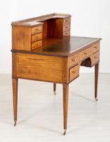 Satinwood Sheraton Design Carlton House Type Desk (11 of 15) Satinwood Sheraton Design Carlton House Type Desk (11 of 15)