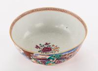 Late 18th Century Oriental Porcelain Bowl with Footed Rim (4 of 5) Late 18th Century Oriental Porcelain Bowl with Footed Rim (4 of 5)