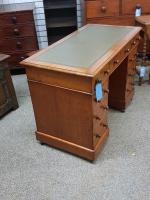 Small Victorian Desk (3 of 5) Small Victorian Desk (3 of 5)