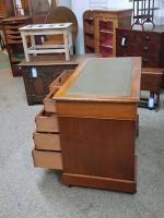 Small Victorian Desk (5 of 5) Small Victorian Desk (5 of 5)