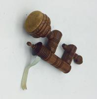 Antique Walnut Wood Treen Sewing Clamp c.1865 (2 of 5) Antique Walnut Wood Treen Sewing Clamp c.1865 (2 of 5)
