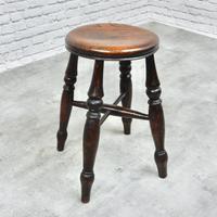 Antique Bar / Kitchen Stool (2 of 5) Antique Bar / Kitchen Stool (2 of 5)