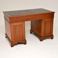 Antique Victorian Walnut Leather Top Desk (12 of 12) Antique Victorian Walnut Leather Top Desk (12 of 12)