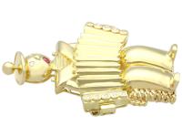 0.14ct Diamond & Ruby, 18ct Yellow Gold Accordion Brooch - Vintage c.1950 (2 of 9) 0.14ct Diamond & Ruby, 18ct Yellow Gold Accordion Brooch - Vintage c.1950 (2 of 9)