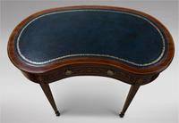 19th Century Mahogany Kidney Shaped Desk by Maple & Co (4 of 5) 19th Century Mahogany Kidney Shaped Desk by Maple & Co (4 of 5)