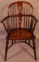 Set of 4 Yew Wood Windsor Chairs Nicholson Rockley (4 of 22) Set of 4 Yew Wood Windsor Chairs Nicholson Rockley (4 of 22)