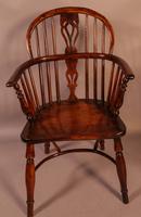 Set of 4 Yew Wood Windsor Chairs Nicholson Rockley (9 of 22) Set of 4 Yew Wood Windsor Chairs Nicholson Rockley (9 of 22)