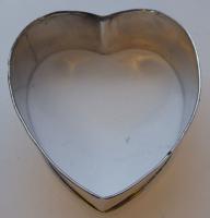 Edwardian 1904 Hallmarked Silver Love Heart Pin Cushion Earring Jewellery Box (7 of 11) Edwardian 1904 Hallmarked Silver Love Heart Pin Cushion Earring Jewellery Box (7 of 11)