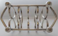 Pair of 1916 Irish Dublin Solid Hallmarked Silver Toast Racks Heart Design (6 of 10) Pair of 1916 Irish Dublin Solid Hallmarked Silver Toast Racks Heart Design (6 of 10)