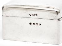 Antique Plain Silver Trinket or Cigarette Box with a Hinged Domed Lid (4 of 4) Antique Plain Silver Trinket or Cigarette Box with a Hinged Domed Lid (4 of 4)