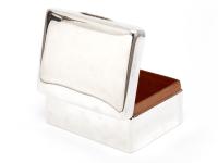 Antique Plain Silver Trinket or Cigarette Box with a Hinged Domed Lid (3 of 4) Antique Plain Silver Trinket or Cigarette Box with a Hinged Domed Lid (3 of 4)