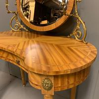 French Kidney Shape Dressing Table (5 of 10) French Kidney Shape Dressing Table (5 of 10)