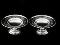 Pair of Silver Openwork Pedestal Dishes, Emile Viner, Sheffield 1933 (11 of 12) Pair of Silver Openwork Pedestal Dishes, Emile Viner, Sheffield 1933 (11 of 12)