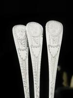 12 Cased Antique Silver Teaspoons & Tongs, London 1892, Wakely & Wheeler (5 of 10) 12 Cased Antique Silver Teaspoons & Tongs, London 1892, Wakely & Wheeler (5 of 10)
