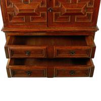 Charles II Cedar Wood Chest (5 of 8) Charles II Cedar Wood Chest (5 of 8)