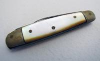 Victorian Mother of Pearl Carbon Steel 2 Blade Double Pocket English Penknife C.1880 (3 of 4) Victorian Mother of Pearl Carbon Steel 2 Blade Double Pocket English Penknife C.1880 (3 of 4)