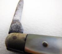 Victorian Mother of Pearl Carbon Steel 2 Blade Double Pocket English Penknife C.1880 (2 of 4) Victorian Mother of Pearl Carbon Steel 2 Blade Double Pocket English Penknife C.1880 (2 of 4)