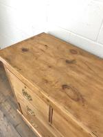 Antique Victorian Pine Chest of Drawers (7 of 10) Antique Victorian Pine Chest of Drawers (7 of 10)