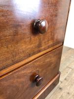 Large Victorian Mahogany Chest of Drawers (6 of 12) Large Victorian Mahogany Chest of Drawers (6 of 12)