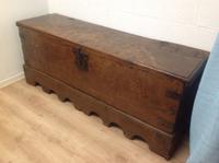 17th Century Chestnut Italian Casket Coffer with Hand Forged Wrought Iron Lock (7 of 10) 17th Century Chestnut Italian Casket Coffer with Hand Forged Wrought Iron Lock (7 of 10)