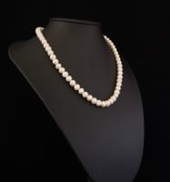 Vintage Cultured Pearl Necklace (6 of 8) Vintage Cultured Pearl Necklace (6 of 8)