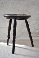 Small Oak Occasional Table with Carved Circular Top (2 of 10) Small Oak Occasional Table with Carved Circular Top (2 of 10)