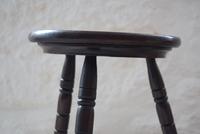 Small Oak Occasional Table with Carved Circular Top (4 of 10) Small Oak Occasional Table with Carved Circular Top (4 of 10)