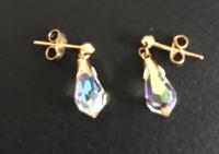 Gold Crystal Droplet Earings (5 of 5) Gold Crystal Droplet Earings (5 of 5)