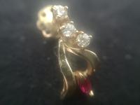 Vintage Gold Crystal Earrings (4 of 4) Vintage Gold Crystal Earrings (4 of 4)