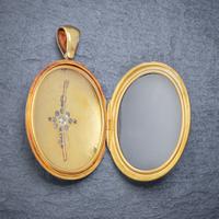 Antique Victorian Diamond Star Locket 18ct Gold 1.30ct Old Cut Diamonds c.1900 (5 of 6) Antique Victorian Diamond Star Locket 18ct Gold 1.30ct Old Cut Diamonds c.1900 (5 of 6)