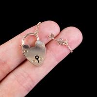 Antique Victorian Heart Padlock with Key 9ct Gold Lewis Brothers c.1890 (3 of 4) Antique Victorian Heart Padlock with Key 9ct Gold Lewis Brothers c.1890 (3 of 4)