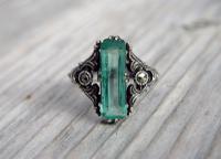 Vintage Art Deco Sterling Silver & Green Glass Ring, Possibly American (2 of 10) Vintage Art Deco Sterling Silver & Green Glass Ring, Possibly American (2 of 10)