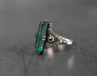 Vintage Art Deco Sterling Silver & Green Glass Ring, Possibly American (6 of 10) Vintage Art Deco Sterling Silver & Green Glass Ring, Possibly American (6 of 10)