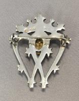 Scottish Silver Luckenbooth Brooch Set with a Citrine. Hallmark Edinburgh 1973 / 1974 (8 of 8) Scottish Silver Luckenbooth Brooch Set with a Citrine. Hallmark Edinburgh 1973 / 1974 (8 of 8)
